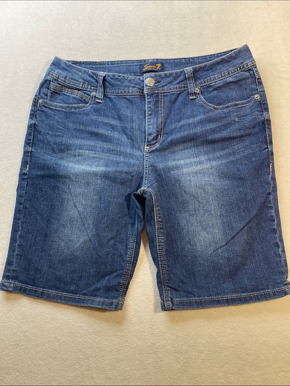 Seven 7 Women’s Blue Denim Bermuda Shorts SIZE 14